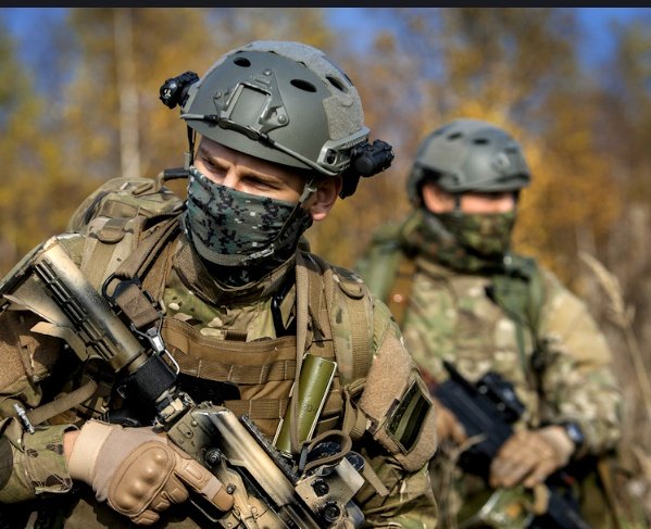 🇧🇯Bénin: les forces spéciales françaises déployées
 à Cotonou, la garde présidentielle de Patrice talon remplacée par des mercenaires français.