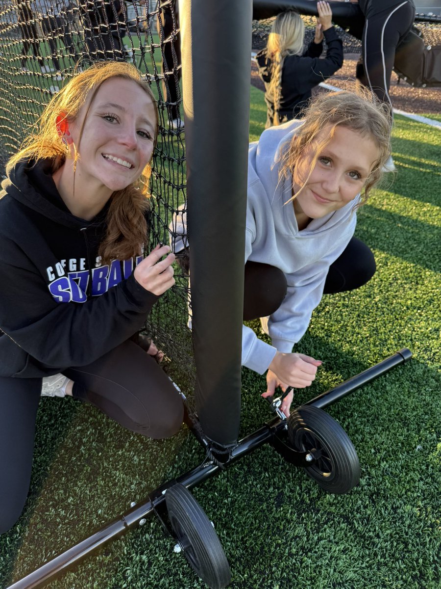 CSHS Softball tweet media