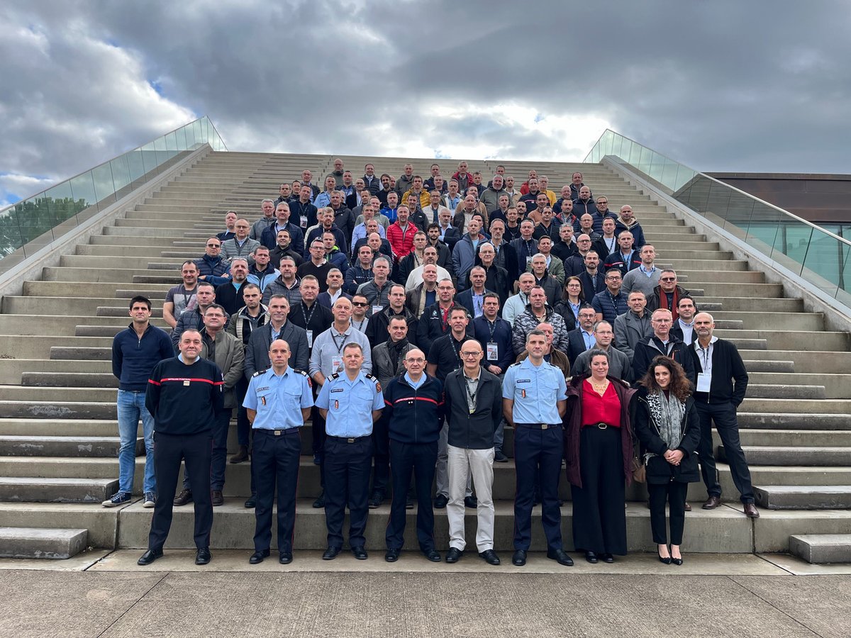 🔚Les premières Journées Professionnelles des Référents Opérations (#JPRO) se terminent !

Pendant  deux jours, les SIS, l’ENSOSP, le CNFPT et de nombreux experts ont  partagé retours d’expérience, méthodes et doctrines autour des défis  opérationnels contemporains.

💬Ces