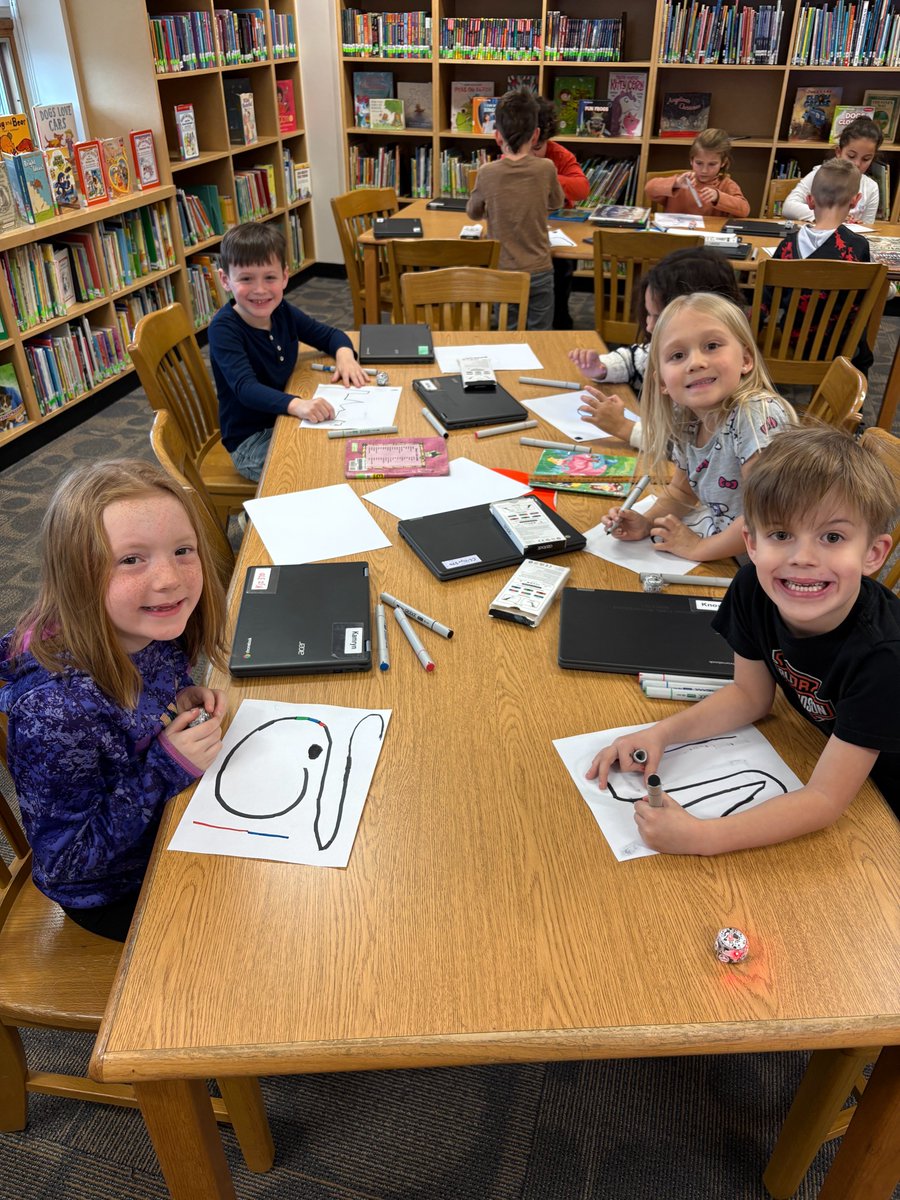 Morgret_STEAM's tweet image. Our 1st grade had a blast coding with colors, creating programs, and learning about sensors on our @Ozobot for #HourOfCode! 🤖💡 Their curiosity lit up the room—we love seeing our youngest learners dive into computer science! 🌈✨ #CSEdWeek #STEAM @clearprincipal @Miss_Balafoutas