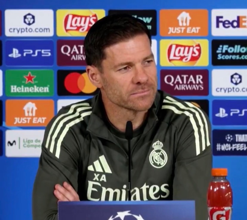 MadridUniversal's tweet photo. 🚨 A Spanish reporter asked Xabi Alonso during yesterday's press conference: 

"Is it more difficult to do tax fraud like you have been doing in recent years, or turning the team's situation around?"

Xabi remained calm and answered: "We are focused on facing whatever comes our way…"