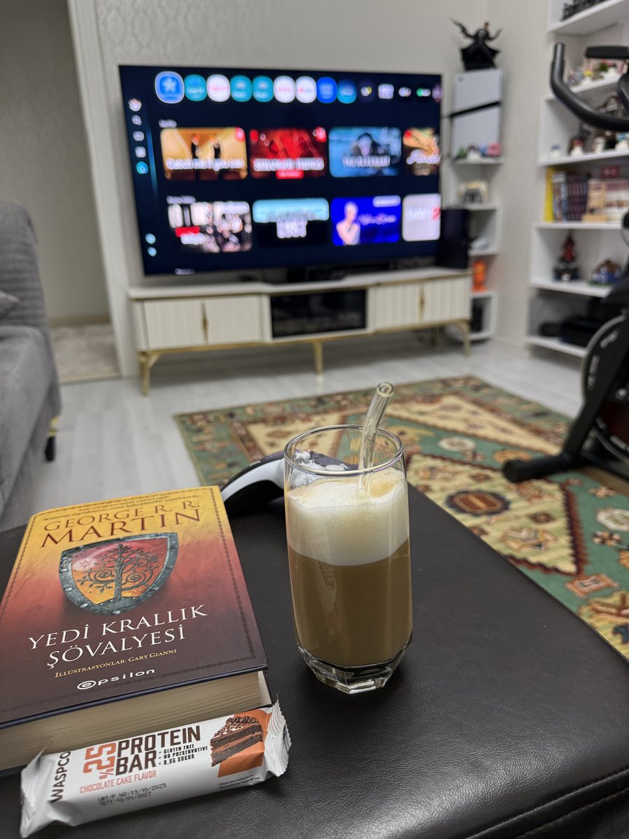 Herkese iyi akşamlar, 🌆 

Akşamınız nasıl geçiyor, neler izliyorsunuz veya okuyorsunuz 🙌