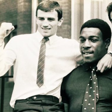 frankbrunoboxer's tweet image. Evening thanks to those who bid in my foundation auction sadly disappointing but possibly a sign of the times! I have my begging hand out again not for me or my foundation not sure if anyone saw The Sun Story on monday about my good pal &amp;amp; boxing legend Charlie Magri who has now…