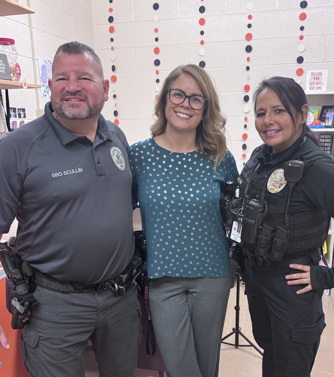 I love getting to collaborate with our first responders to improve school safety procedures!! These 4 are the best!! 🧡🖤 <a href="/NOCSEagles/">NorthOlmstedSchools</a>