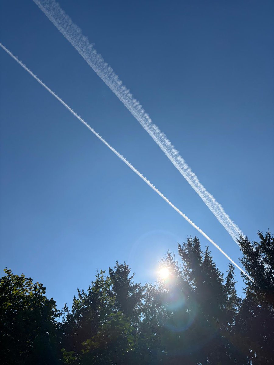 Andreas202011's tweet photo. @BoguckiZbigniew I przede wszystkim przed chemtrials! #nogps https://t.co/DCWjRc6046