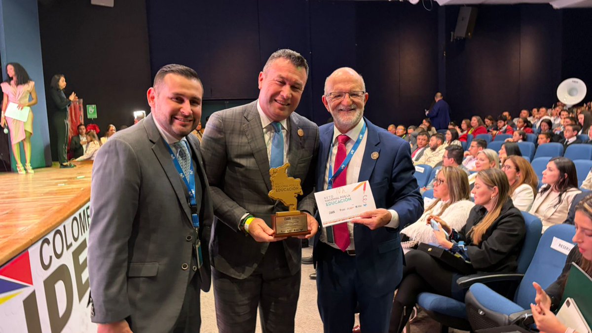 Reafirmamos nuestra convicción de que una educación innovadora cambia vidas. Además, felicitamos a nuestro municipio de #Pensilvania, ganador del Reto en su categoría.