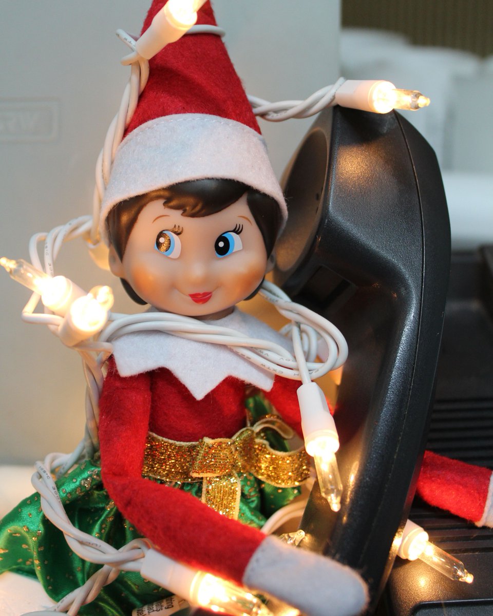 Laminatecom's tweet image. Help Lucile get out of detangling these lights, call her today to order laminating pouches. 800-445-2577  bit.ly/2E75ymJ  #elfontheshelf @Laminatecom