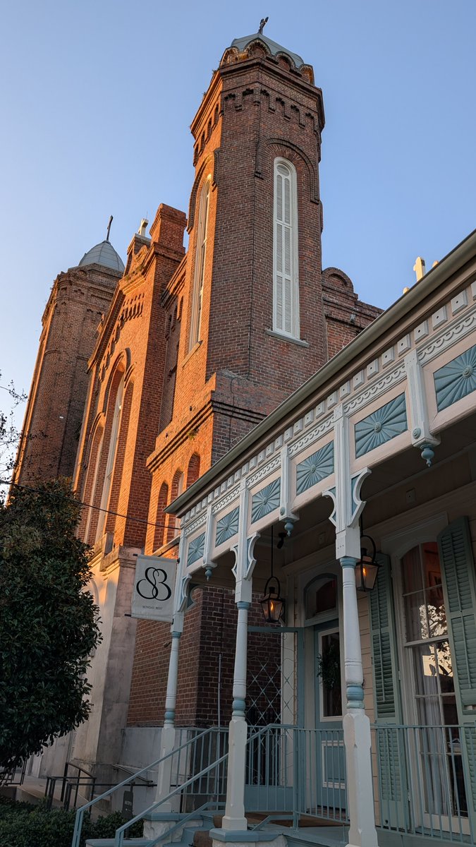 New Orleans' greatest strength is its beautiful built environment. It really is beautiful everywhere you look. Here's my proof. I was on a walk and took out my phone and took photos of just stuff randomly.  You can probably follow this walk fairly easily. Photos in the thread.