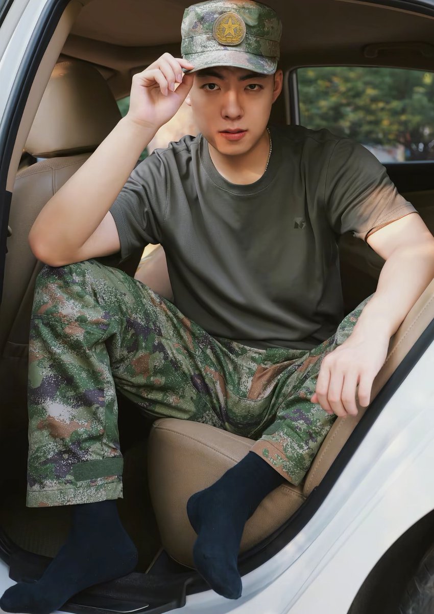 太阳の后裔 (@swat46255414) on Twitter photo 