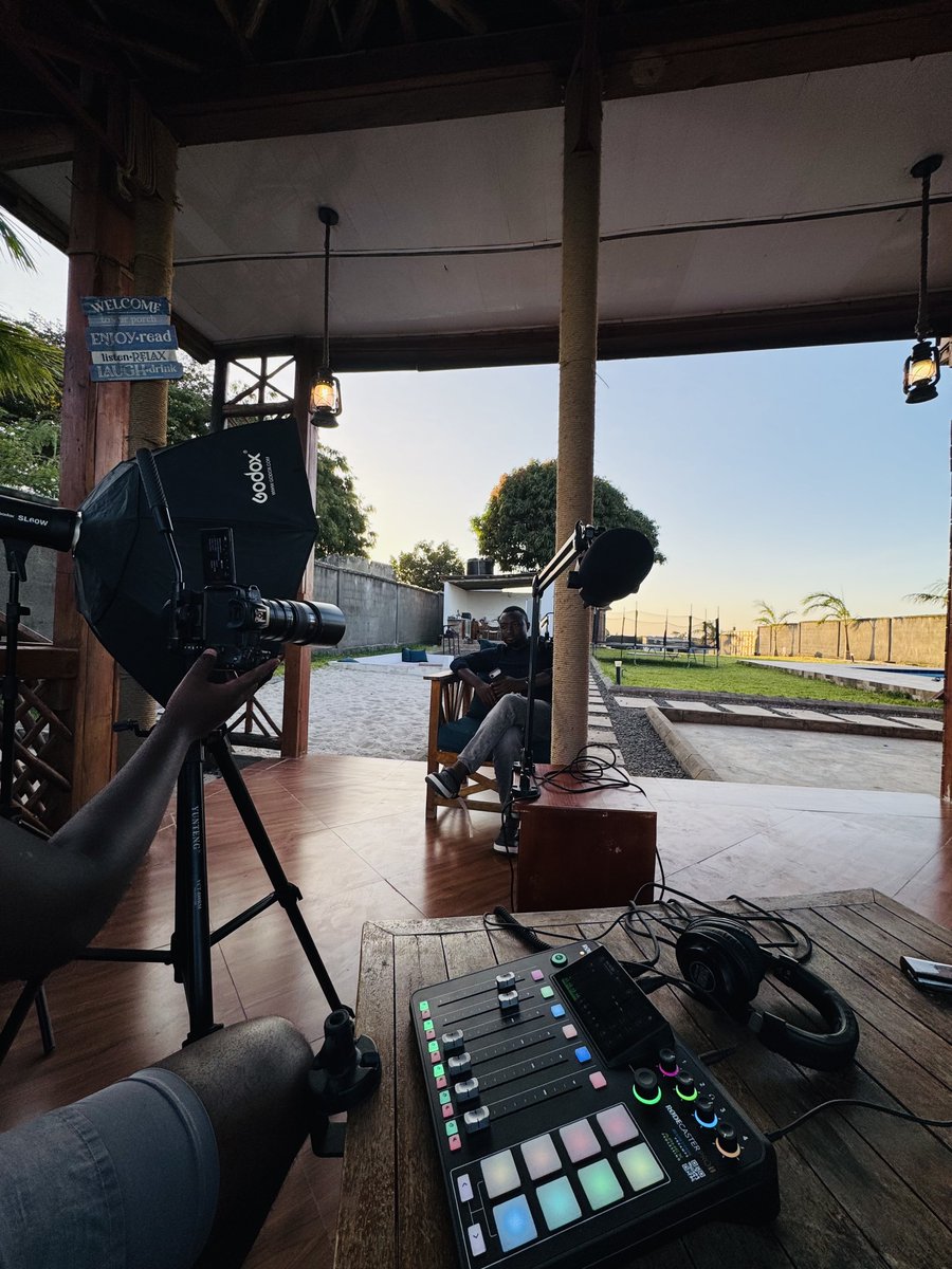 Thommunkondya's tweet image. Left the city centre due to the government restrictions and headed to  farmhouse still managed to get my podcast done. #Ardhiniajira #lapexproperties #lapex #Wensday