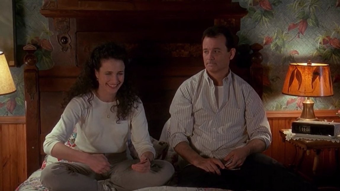 GroundhogDayPod's tweet image. you gotta want it

in phil's room in #groundhogday minute 71, rita tries her hand at throwing cards in a hat and phil proclaims himself a jerk.

podcasts.apple.com/us/podcast/the…