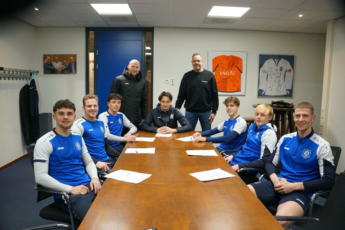 SV Hillegom verlengt contracten van zeven spelers bollenstreekomroep.nl/sv-hillegom-ve…