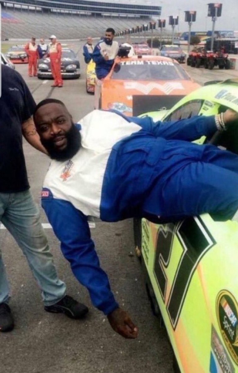 RGLR_BLUE's tweet photo. When it’s my turn to pass an accident on the interstate https://t.co/3r24oJvBnp
