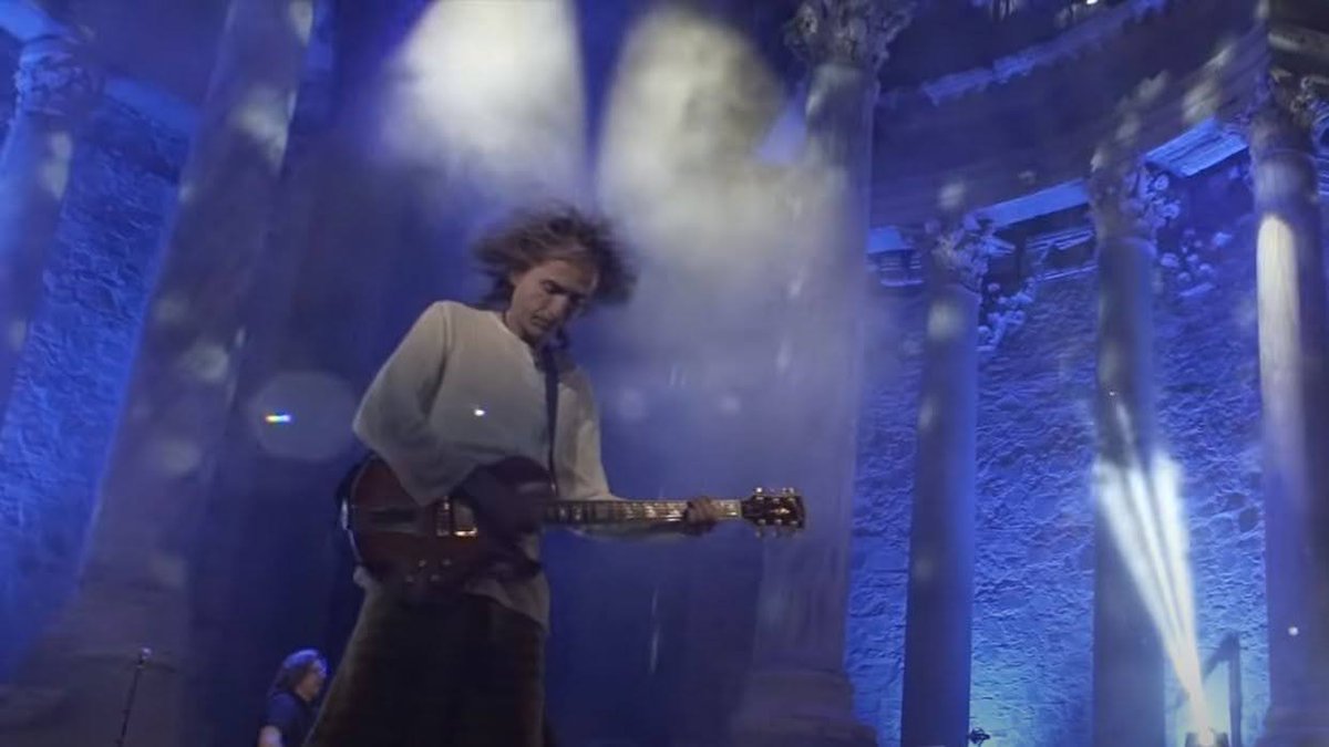 Sin ti para mí la música no tendría sentido, la vida tendría mucho menos sentido, ahora que no estás lo mejor que puedo hacer es preocuparme de que nunca pierda ese sentido, gracias eternas Robe.