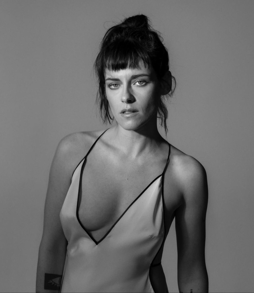 bellaxkristen's tweet image. the art of being her