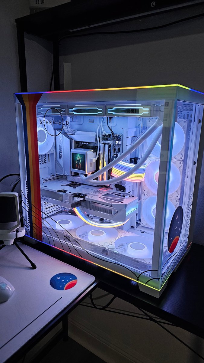 XSpartanAimeeX's tweet image. Built my First PC and went with a #Starfield theme. 
Love how this all came out. Thanks to everyone who helped. 
#PCbuild @StarfieldGame @bethesda