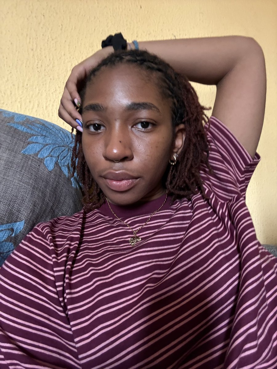 tsizzle2real_'s tweet image. do yall like my shirt?