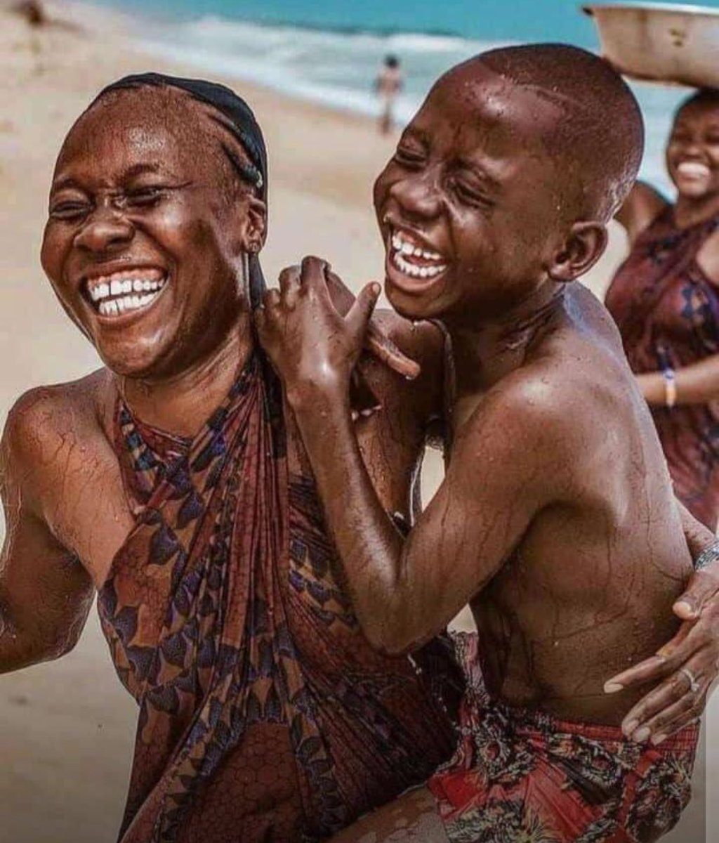 toshine4u's tweet image. What could put this kind of smile on your face right now????