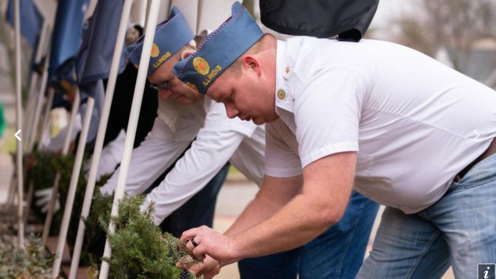 AmericanLegion's tweet image. The 33rd @WreathsAcross America Day takes place Dec. 13. Each year, more than 1 million wreaths are placed in more than 2,000 locations in the U.S. &amp;amp; around the world to honor #veterans buried there.
#LegionFamily members participating encouraged to share their photos/stories at…