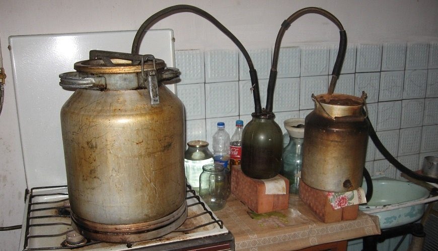 Почати варити самогон.
Плюси мінуси, підводні камені?