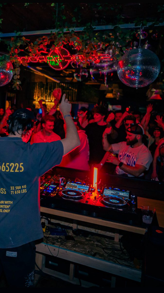 staticproof tweet media