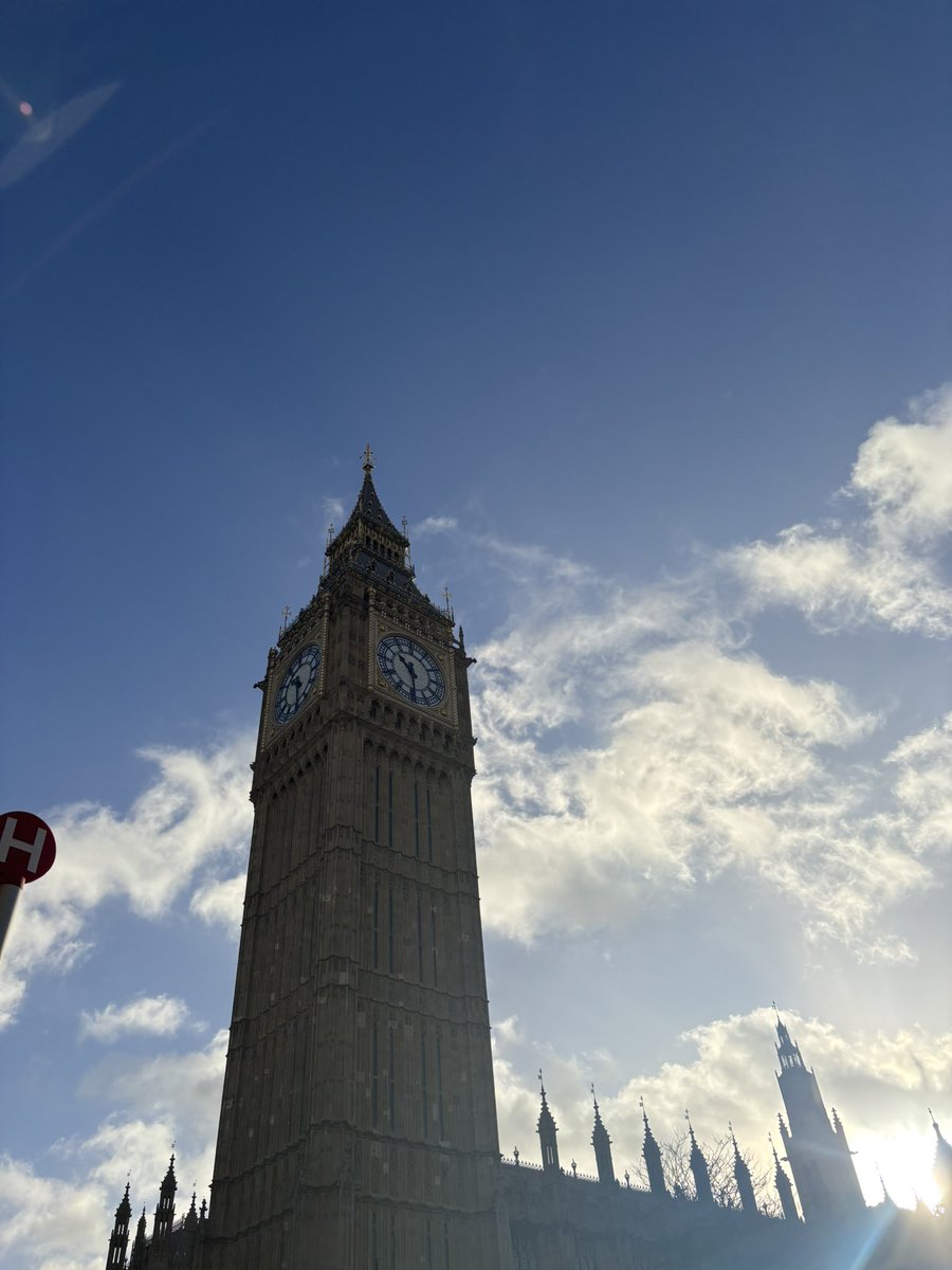 We were honoured to join discussions at the Dept for Business &amp; Trade in London on the #MapleReview 

A landmark moment shaping innovation, skills &amp; opportunities across the UK. Proud that #Amazelab is part of building a future where science, creativity &amp; business thrive.