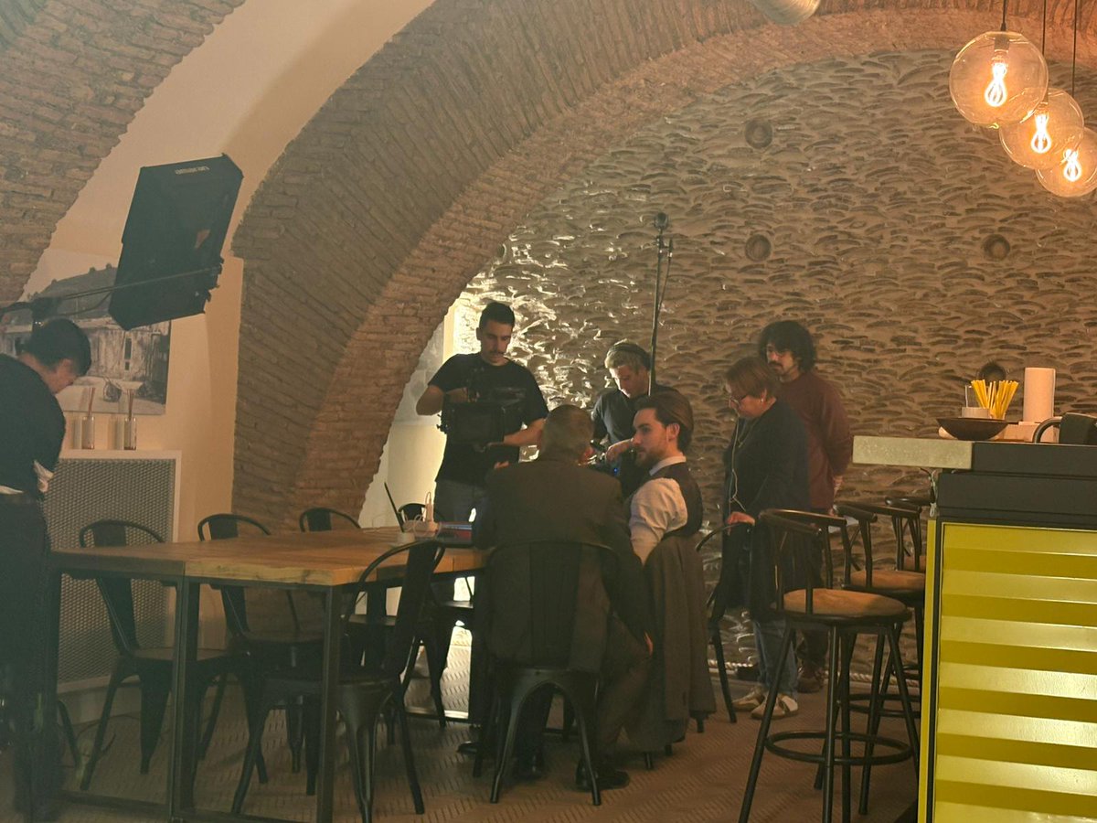 StudioDonati's tweet photo. 🎬 I luoghi del lavoro possono raccontare storie.
 Stranieri è un cortometraggio su mentorship e identità professionale, girato nei nostri spazi con grande rispetto e attenzione.
In bocca al lupo al team per il percorso nei festival.
#CulturaDelLavoro #ResponsabilitàProfessionale https://t.co/hfnO9QWRYa