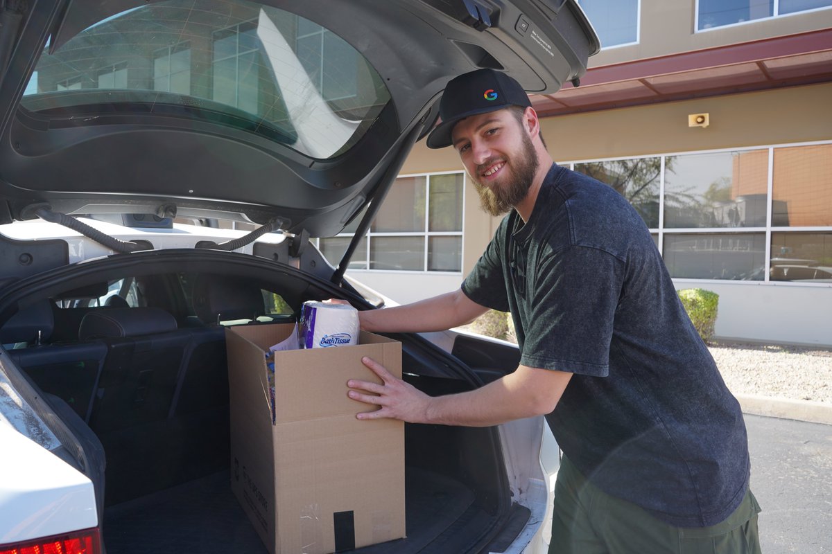 Waymo community tweet media