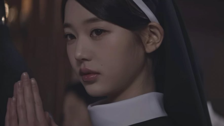 wonyoexe's tweet photo. and when wonyoung finally catches actress disease… oh it will be over https://t.co/DXhtrTioh7