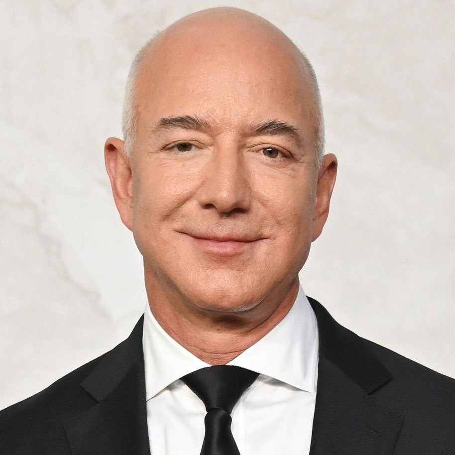 CryptoNewsHntrs's tweet photo. π JUST IN: JEFF BEZOS AND ELON MUSK RACE TO BRING DATA CENTERS TO SPACE π
#SpaceRace #TechGiants #DataCentersInSpace #Innovation #Bezos https://t.co/aHH0WkRw7c