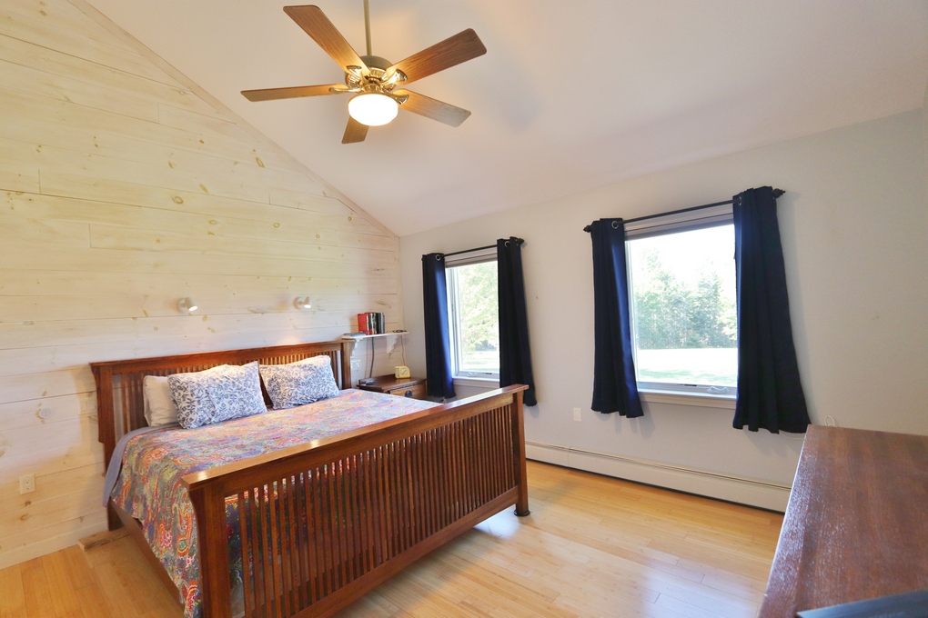 Contemporary home on nearly 5 private acres!
✨ Cathedral ceilings
✨ Window wall
✨ 2 primary suites
✨ New deck
✨ 2019 upgrades
A rare find. Tricia Quirk 207-944-3361