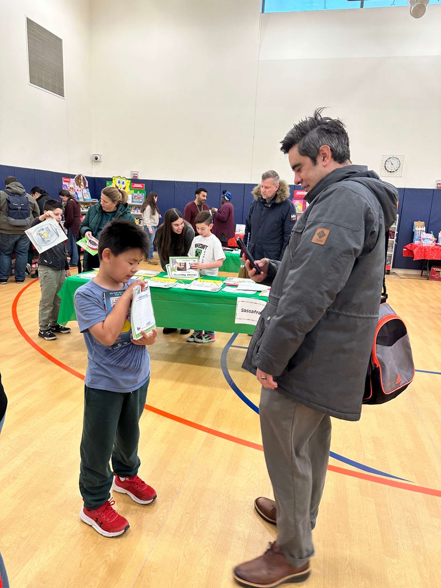 LearningSpring's tweet image. Book it! Our young authors shined as they shared their literary work with their families here at LearningSpring’s Book Fair and Publishing Parties.