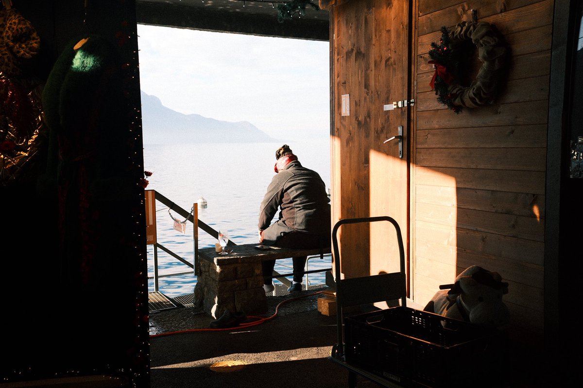 ILHWOT's tweet photo. Sortie à Montreux avec le nouveau petit appareil photo 📸 https://t.co/uPqBqspFUK