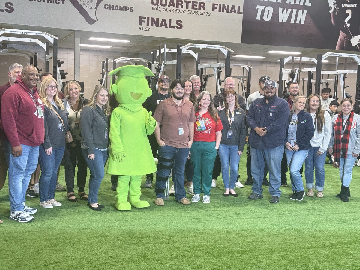 Baytown Lee Gander Football tweet media