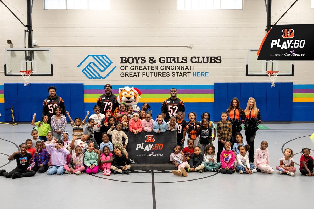 The Bengals had a blast with the Boys & Girls Clubs of Greater Cincinnati at their holiday party 🧡
Play60 | @caresource