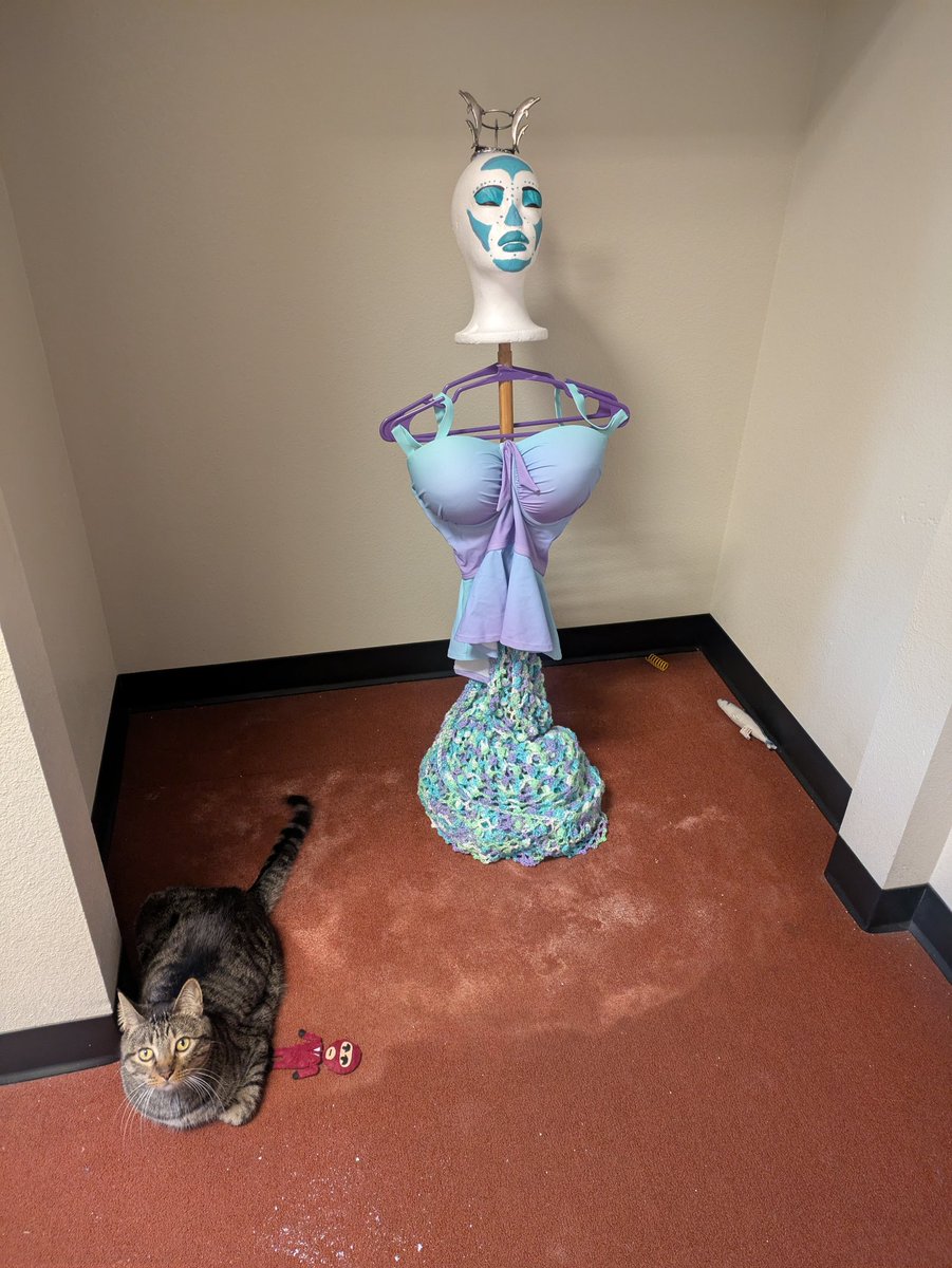 REFUSERADIO's tweet image. assemblage final project for my sculpture class (chud son for scale)