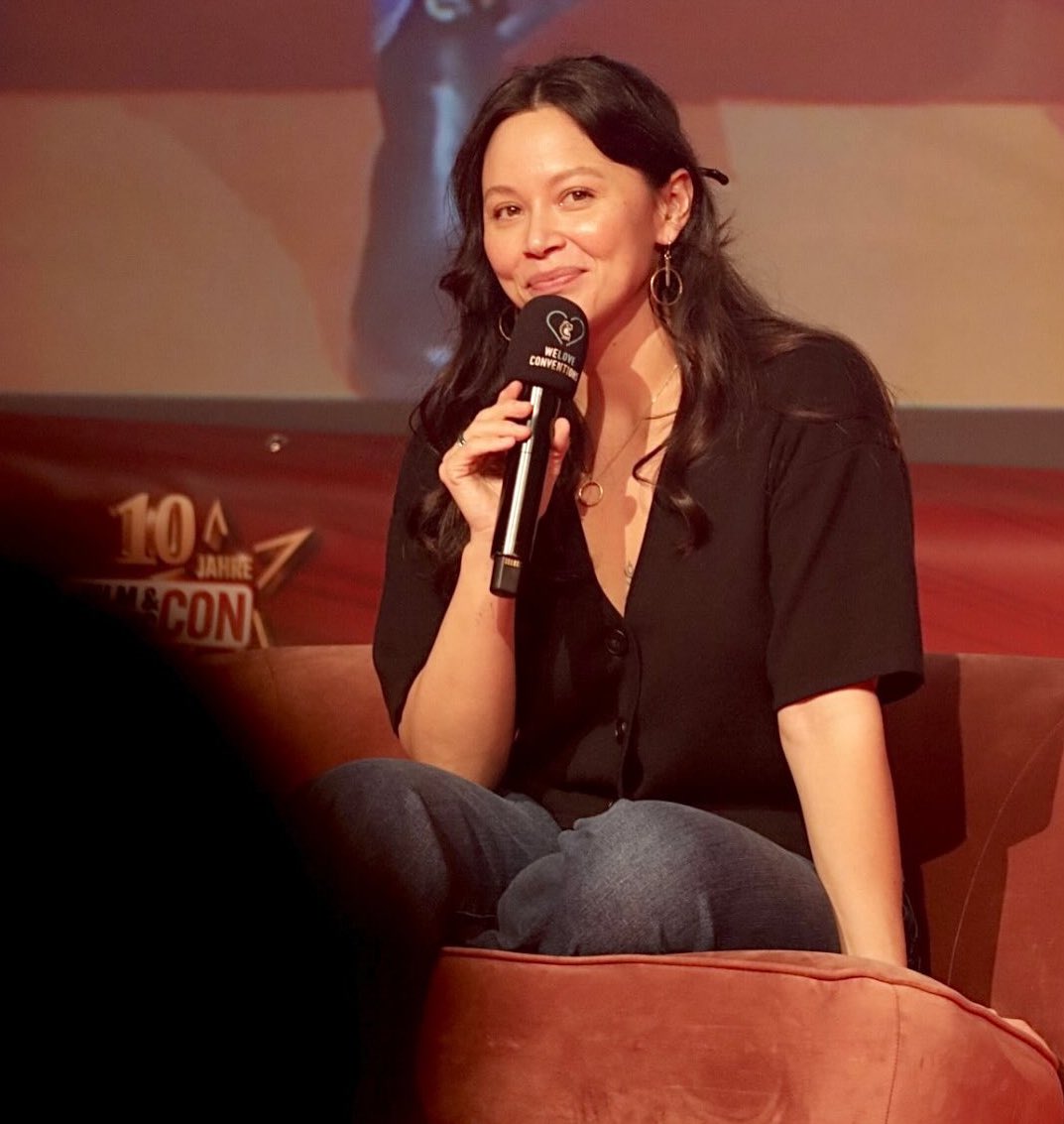 Coisa mais querida a carinha nessa foto, que vontade de esmagar ela e guardar num potinho pra poder ficar olhando pra sempre