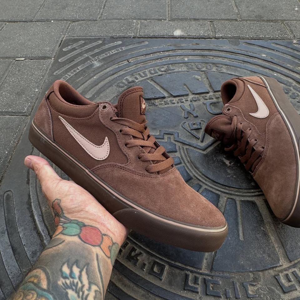 🥉 BOM QUE CAMUFLA NO BARRO

Tênis Nike SB Chron 2 (37 ao 42)

🎟 Cupom: DESCONTOMAX
por 219,99 à vista
mercadolivre.com/sec/1XfE32X