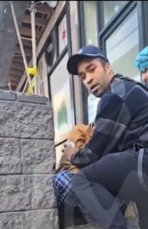 quaseemt's tweet photo. Peep how bro looked back to make sure the camera still rolling 🤦🏾‍♂️ https://t.co/aePxtCZrbK