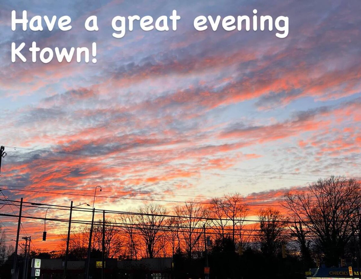 Come out of the gym after my evening treadmill 5k.  Such a beautiful #sunset @kannapolisnc #kannapolis <a href="/rowan_county_wx/">Rowan County Weather</a> <a href="/wxbrad/">Brad Panovich</a> instagr.am/p/DSGXjNHEVBq/