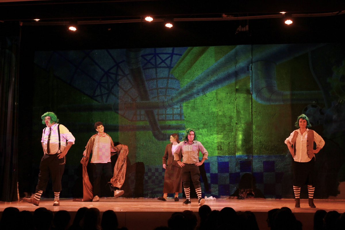 Pure imagination 🎶 starts at Ramaz. These students (and teachers!) put on 3 magical performances of Willy Wonka for their friends and families, blending hard work and talent to create a show that was golden and sweet. 🍫🍭