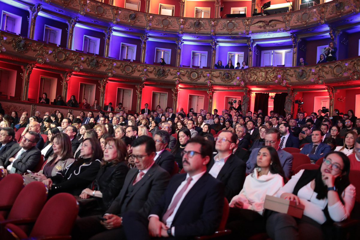 Aidarragaf's tweet image. Me complació poder acompañar la Condecoración José Ignacio de Márquez al Mérito Judicial, que reconoce a los funcionarios y empleados de la Rama Judicial. Desde el Ministerio de Justicia y el Gobierno nacional tenemos las puertas abiertas para fortalecer la justicia con un…