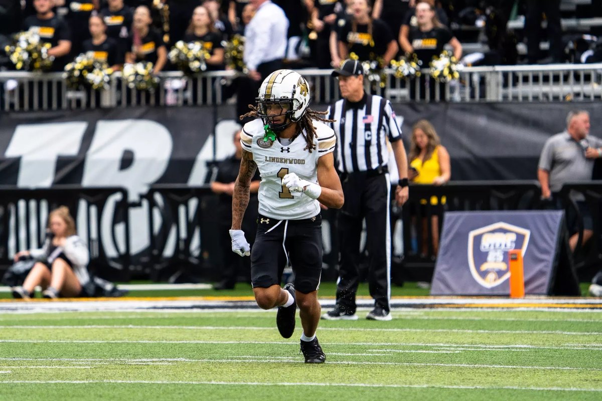 #AGTG After a great conversation with <a href="/EricInama/">Eric Inama</a> I am blessed to receive a Division 1 offer from The University of Lindenwood!! <a href="/LindenwoodFB/">Lindenwood Football</a> <a href="/OWFootball/">ᴏʟᴀᴛʜᴇ ᴡᴇꜱᴛ ꜰᴏᴏᴛʙᴀʟʟ</a> <a href="/HarperIsland24/">Miknedric Harper</a> <a href="/GrindHardKC/">Coach Washington</a> <a href="/AllenTrieu/">Allen Trieu</a> <a href="/247recruiting/">247Sports Recruiting</a>