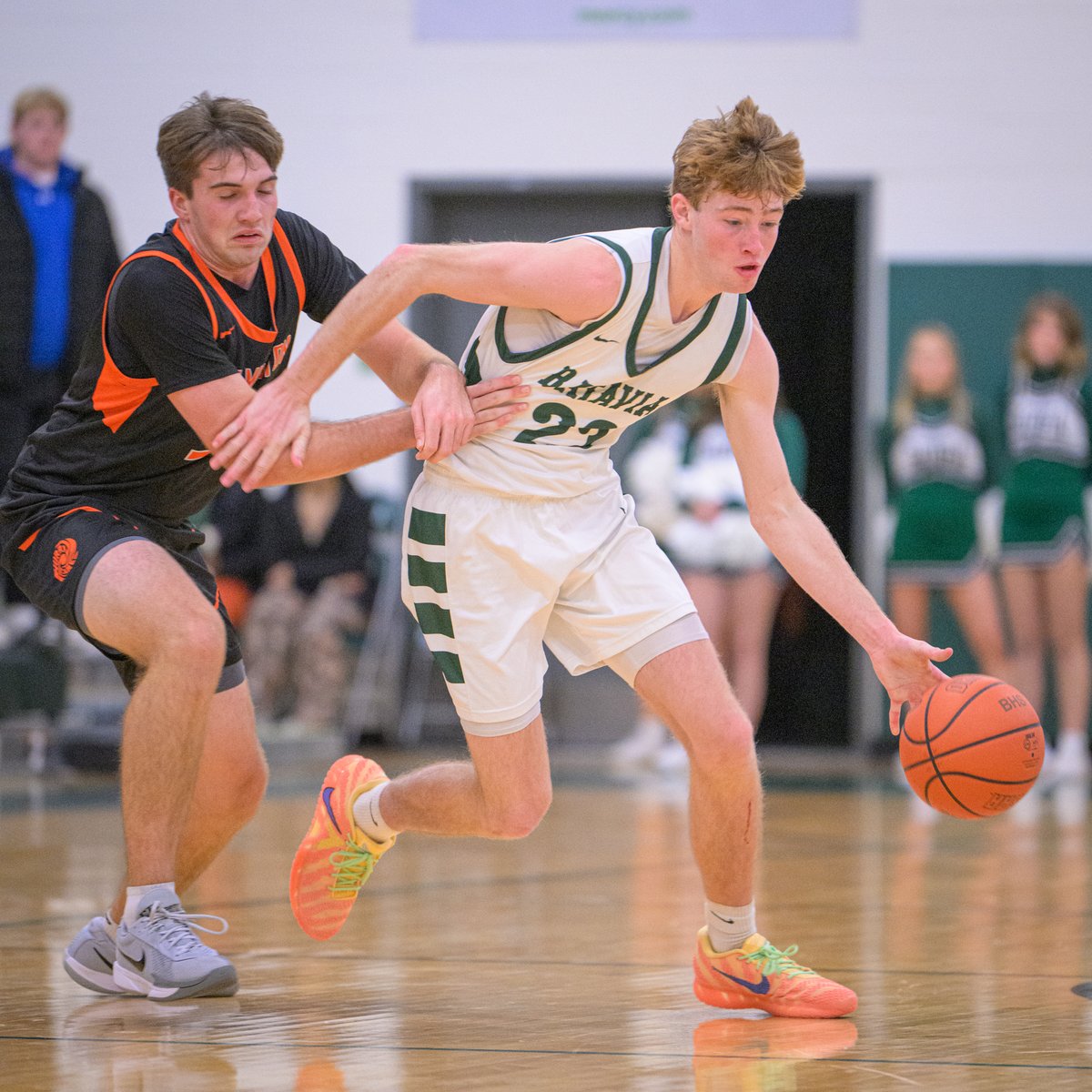 ClerSunSports's tweet photo. IN THIS WEEK'S @ClermontSun: @BataviaHoops take wind out of ’Canes’ sails 

https://t.co/DsegDTrhjI https://t.co/HDVJu218Lm