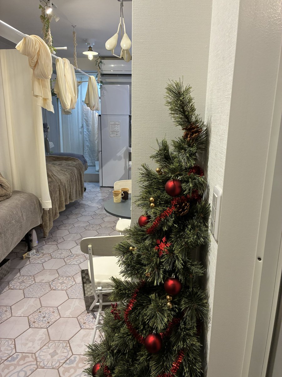 tkc481's tweet image. エステしてきました🤣
顔がツルツルになってふわふわになって小顔になりました🤩