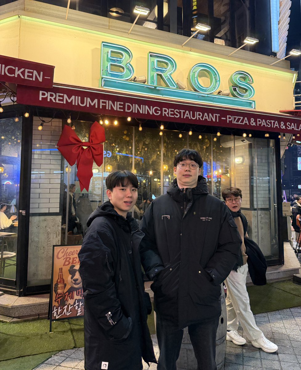 bros