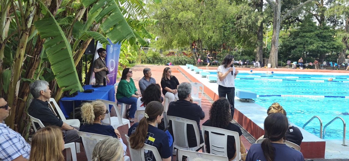 Ahora | En la Plaza N.º 12 de Brazo Oriental, autoridades de la Secretaría Nacional del Deporte <a href="/UyDeporte/">Secretaría Nacional del Deporte</a> y de la ANEP a través de <a href="/primaria_anep/">Dirección General de Educación Inicial y Primaria</a>
celebran el trabajo conjunto realizado en el marco de las actividades acuáticas desarrolladas en piscinas públicas.