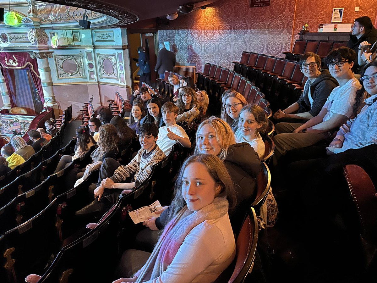 Now we’re looking forward to some good old fashioned Panto fun - oh yes we are! 😜