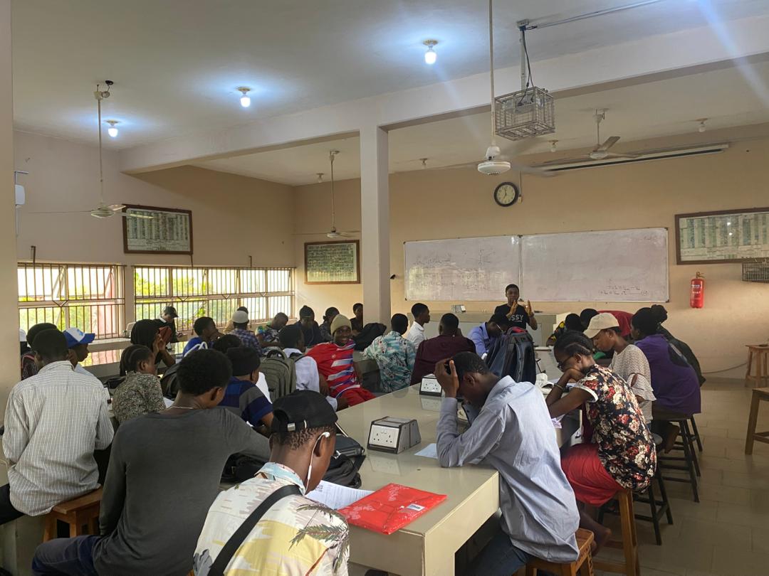 NAPSFUNAAB's tweet photo. Together, we build a stronger NAPS. Your concerns matter, and actions are being taken. 💙
#NAPSFUNAAB
#StudentSuccess
#PhysicistsUnite #funaab #funaabites #naps https://t.co/Tg4L81uqoN