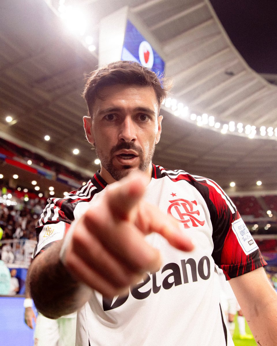 Flamengo's tweet image. DOIS FLAMENGUISTAS SE OLHANDO!

#FLAxCZA